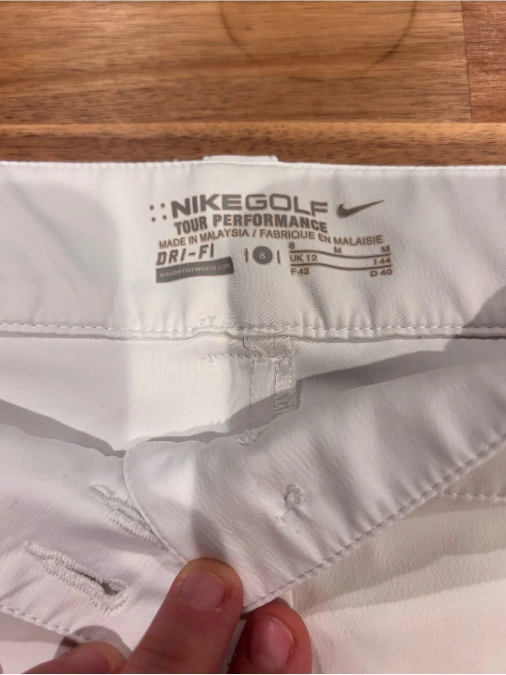 Nike White Golf Skort Dri-Fit SZ 8 Great Condition.